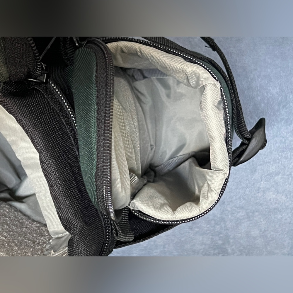 Lowepro Off Trail 1 camera bag - Picture 7 of 8